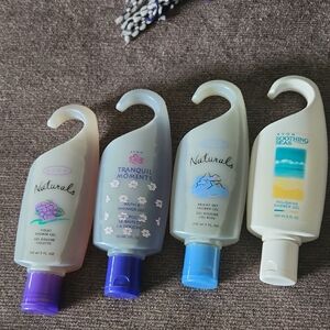 Avon  Bath Gel Collection -